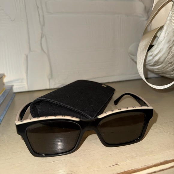 CHANEL square sunglasses main image 4